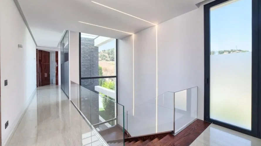 Villa de 6 chambres à Nueva Andalucia, Spain No. 30574 № 28