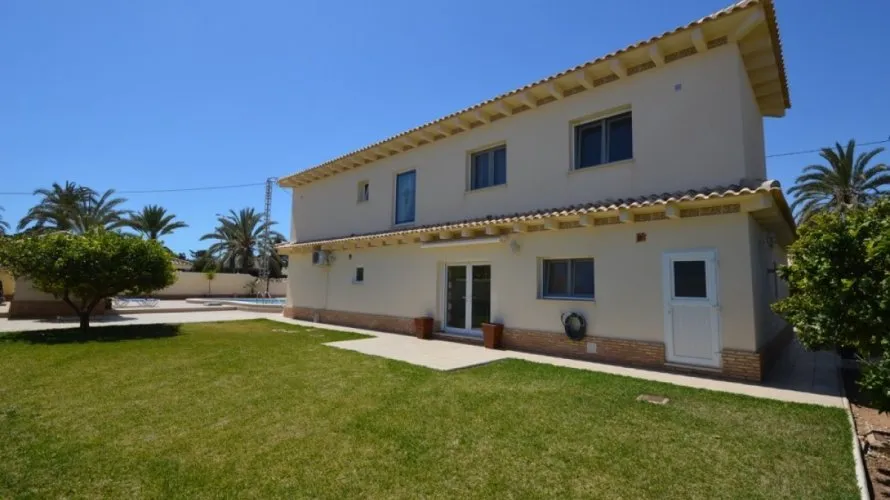 Villa de 276m² à Cabo Roig, Spain No. 30790 № 4