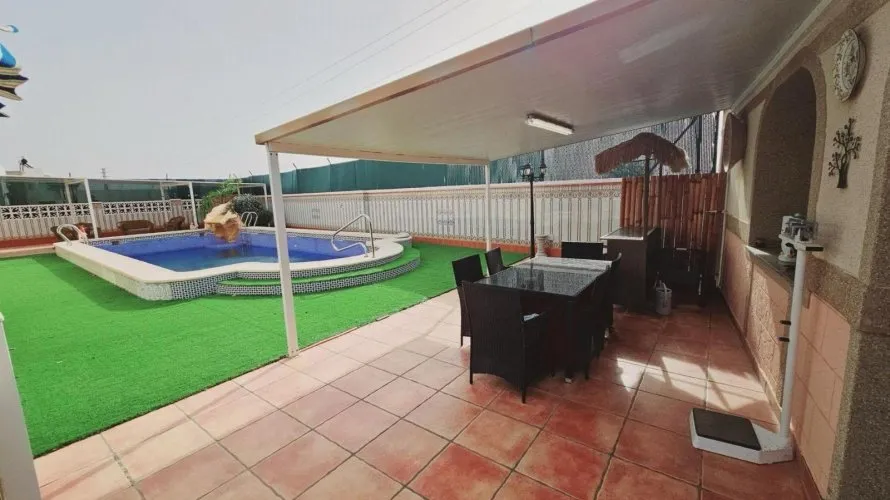 Villa de 5 chambres à Torrevieja, Spain No. 31012 № 6