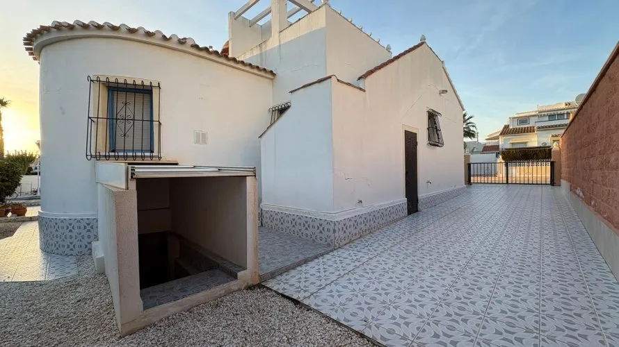 House de 2 chambres à La Florida, Spain No. 31282 № 20