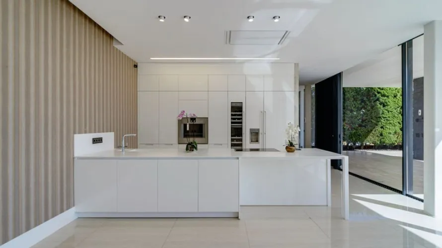 Villa de 6 chambres à Nueva Andalucia, Spain No. 30574 № 11