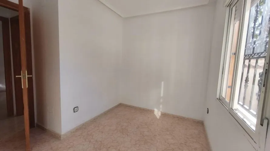 House de 2 chambres à La Florida, Spain No. 31235 № 9