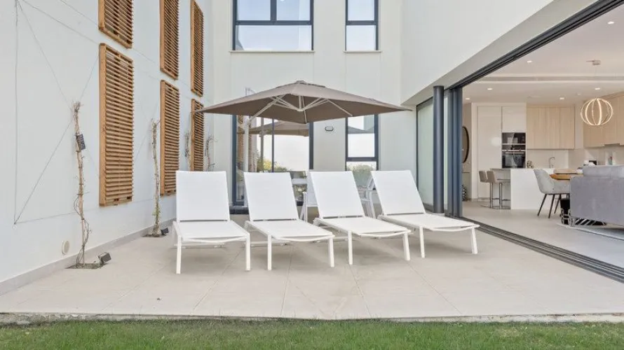 Villa de 3 chambres à Casares, Spain No. 30604 № 9