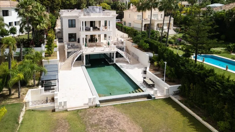 House de 8 chambres à Marbella, Spain No. 31062 № 1