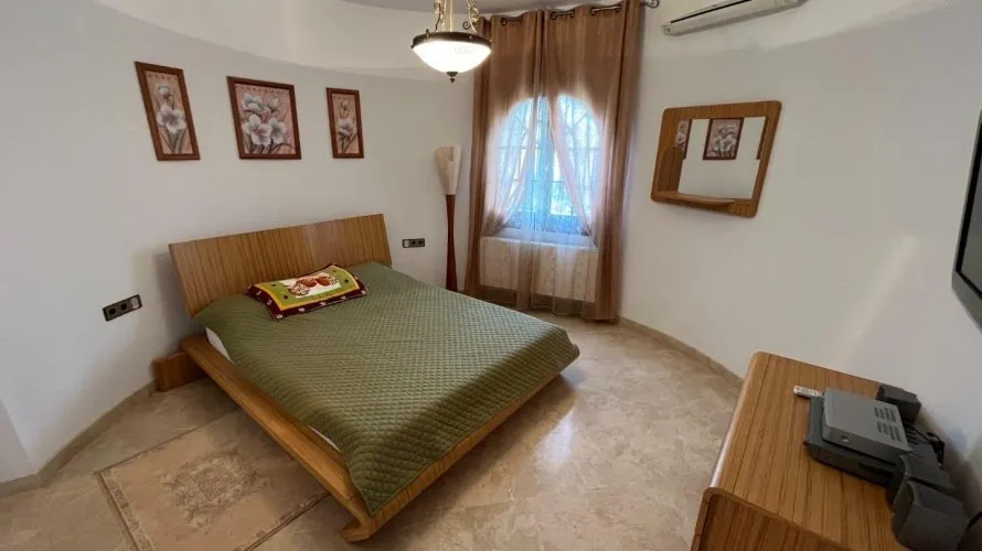 Villa de 4 chambres à Altea La Vella, Spain No. 30932 № 12