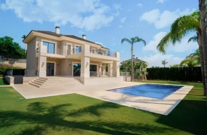 Villa de 6 chambres à Marbella, Spain No. 30772