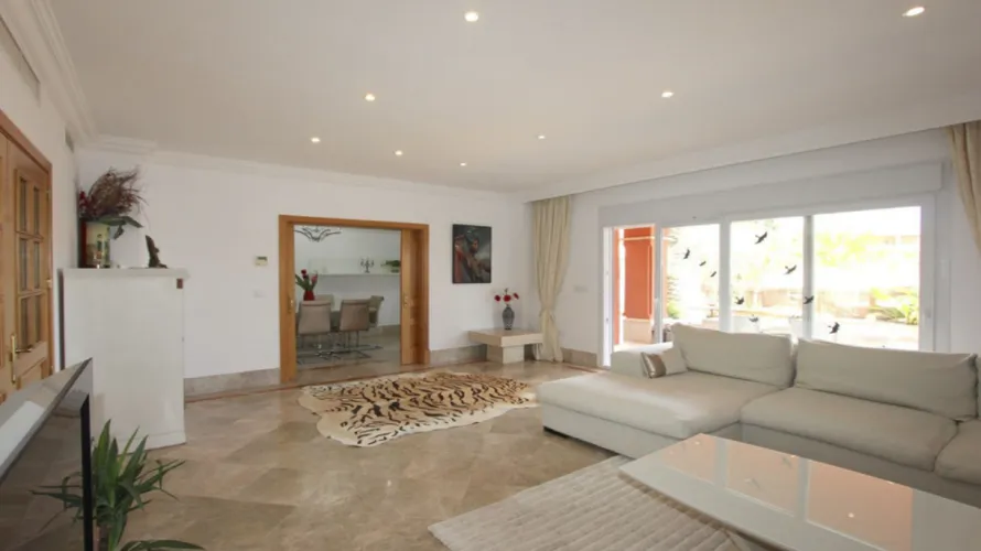 Villa de 6 chambres à Marbella, Spain No. 30637 № 26