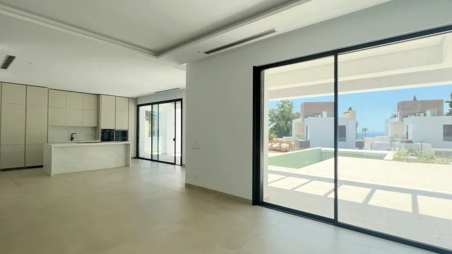 Villa de 4 chambres à Marbella, Spain No. 30475 № 1