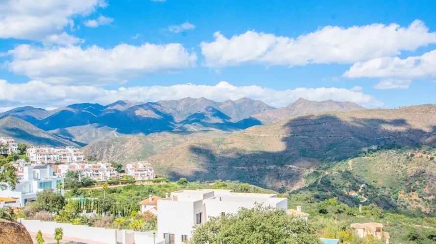 Villa de 4 chambres à Marbella, Spain No. 30525 № 2