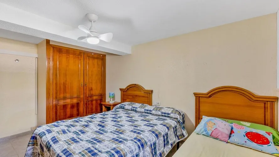 Villa de 4 chambres à Torrevieja, Spain No. 31177 № 15