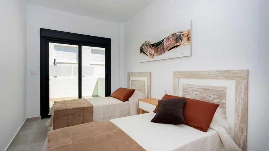 Villa de 3 chambres à Daya Nueva, Spain No. 31000 № 17