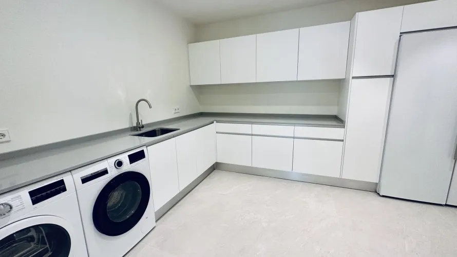 Villa de 5 chambres à Marbella, Spain No. 30773 № 1