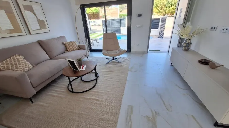 Villa de 3 chambres à Pinar De Campoverde, Spain No. 31213 № 16