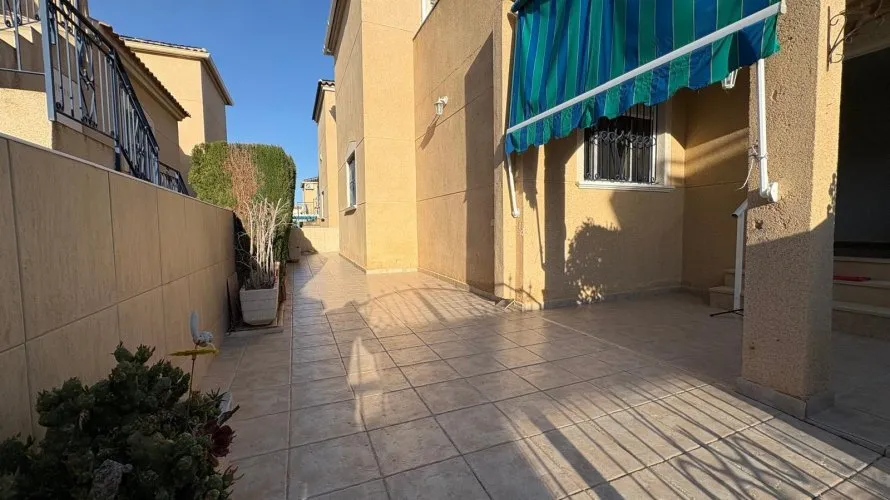 House de 3 chambres à La Florida, Spain No. 31266 № 20