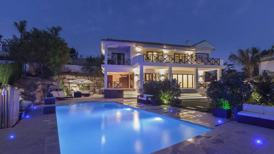 Villa de 5 chambres à Marbella, Spain No. 30580 № 1
