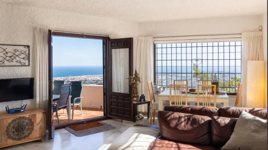 Villa de 4 chambres à Mijas Costa, Spain No. 31077 № 2