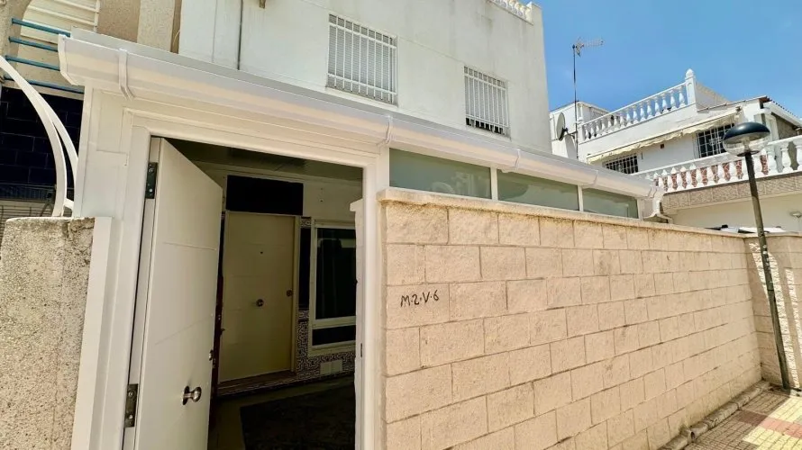 Bungalow de 2 chambres à Torrevieja, Spain No. 31201 № 12