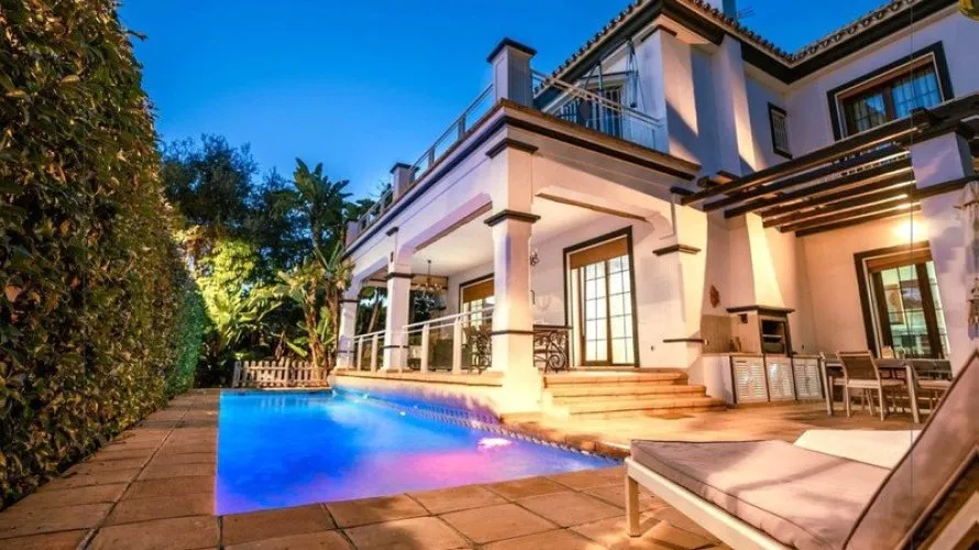 Villa de 5 chambres à Marbella, Spain No. 30572 № 2