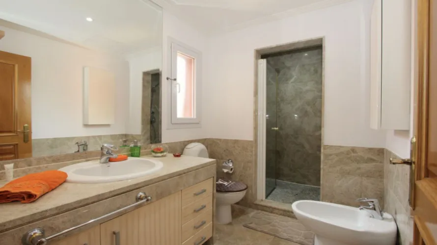 Villa de 6 chambres à Marbella, Spain No. 30637 № 20