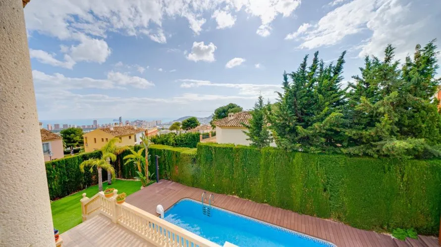 Villa de 4 chambres à Finestrat, Spain No. 31277 № 1