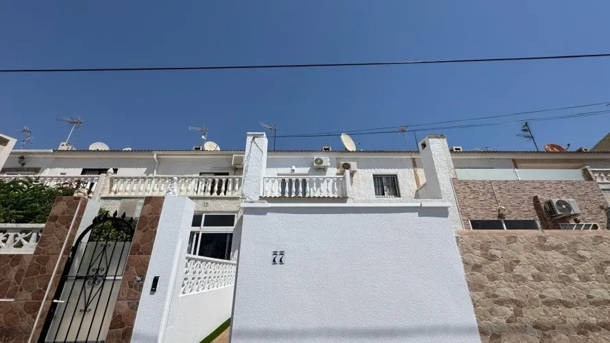 House de 3 chambres à Torrevieja, Spain No. 31103 № 19