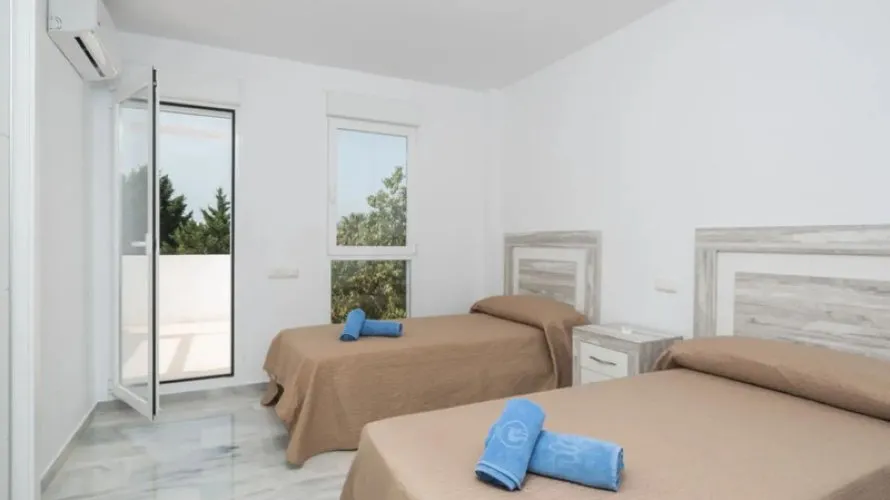 Townhouse de 4 chambres à Badajoz, Spain No. 31042 № 1