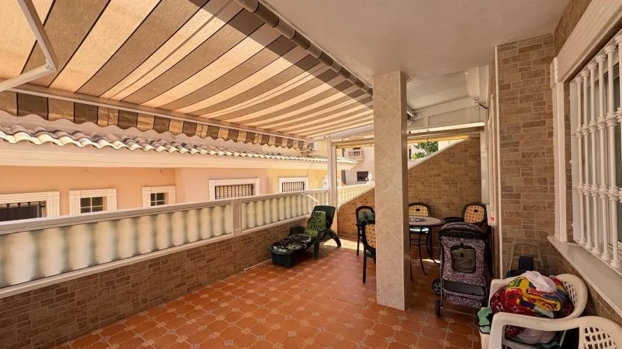 House de 3 chambres à Guardamar del Segura, Spain No. 31104 № 8