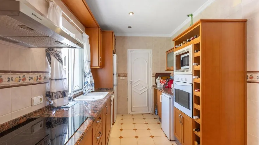 Villa de 4 chambres à Torrevieja, Spain No. 31177 № 7