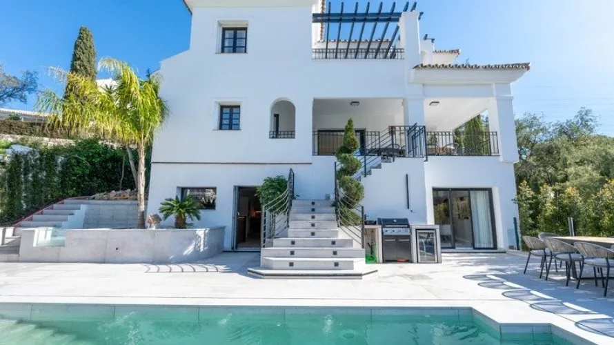 Villa de 6 chambres à Marbella, Spain No. 31051