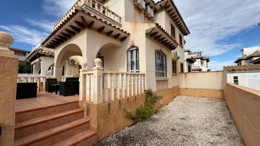 House de 2 chambres à Alicante, Espagne No. 31214 № 23