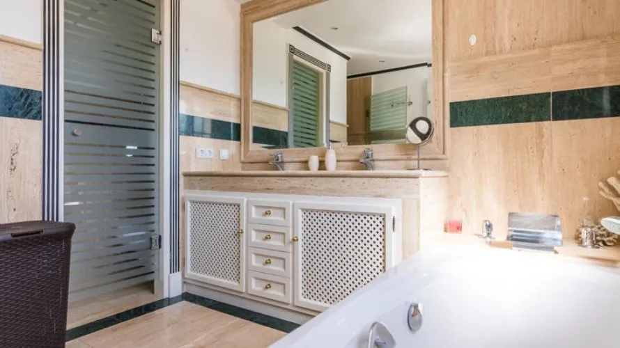 Villa de 5 chambres à Marbella, Spain No. 30572 № 19