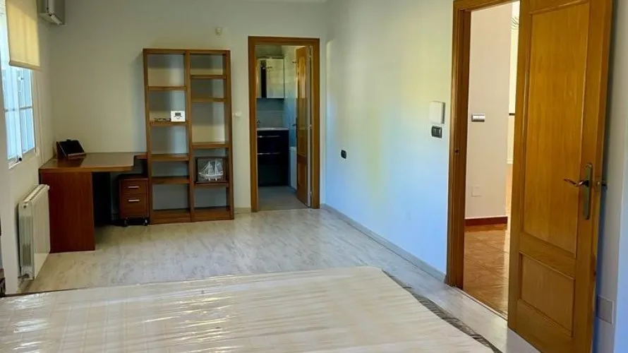 Villa de 4 chambres à Torrevieja, Spain No. 30690 № 15