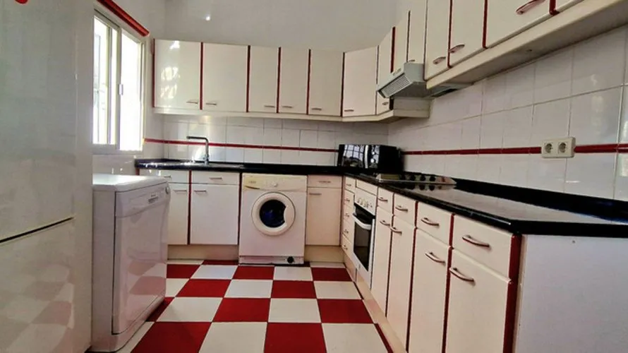 Villa de 4 chambres à Fuengirola, Spain No. 30724 № 11