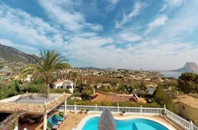 Villa de 7 chambres à Maryvilla, Spain No. 30871