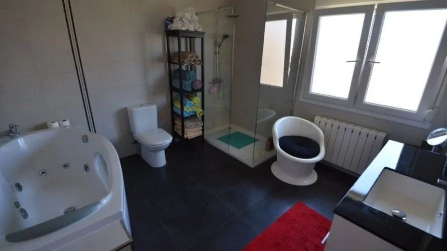 Villa de 276m² à Cabo Roig, Spain No. 30790 № 10