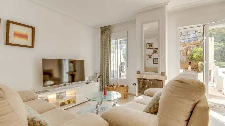 Townhouse de 3 chambres à Casares, Spain No. 31067 № 2