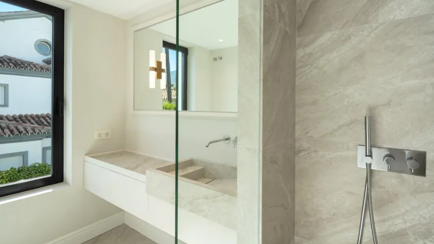 Villa de 5 chambres à Nueva Andalucia, Spain No. 30592 № 18