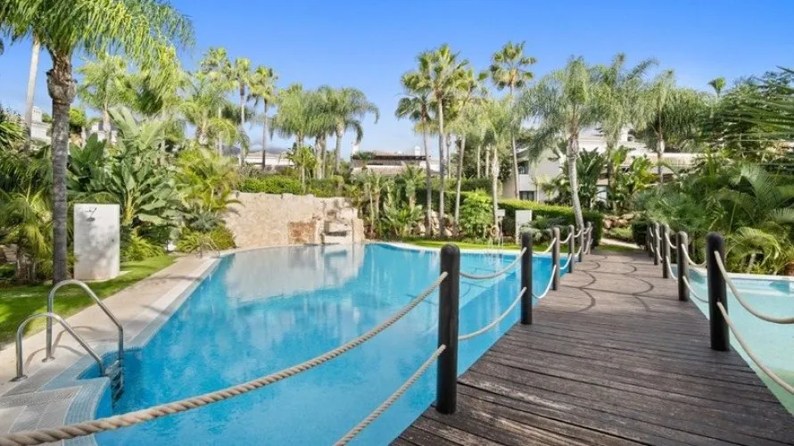 Villa de 5 chambres à Marbella, Spain No. 31050 № 12