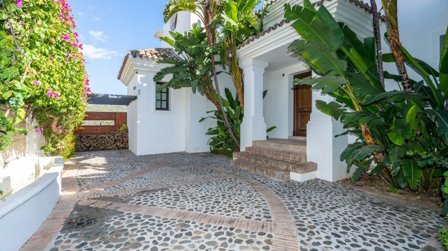 House de 5 chambres à Marbella, Spain No. 30540 № 1