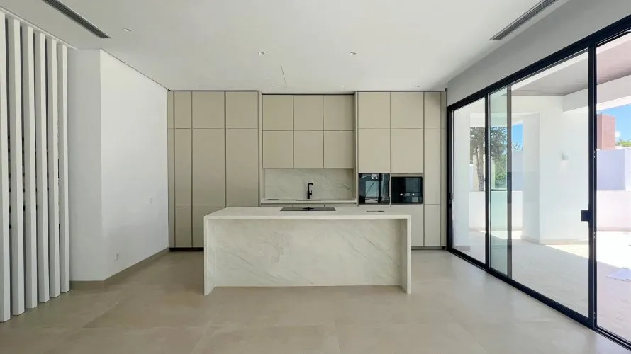 Villa de 4 chambres à Marbella, Spain No. 30475 № 4