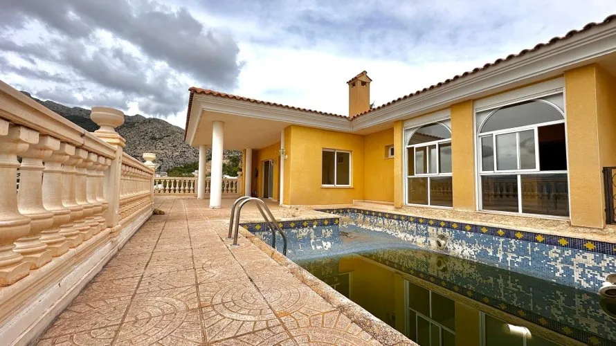 Villa de 5 chambres à Zona Altea Hills, Spain No. 30928 № 1