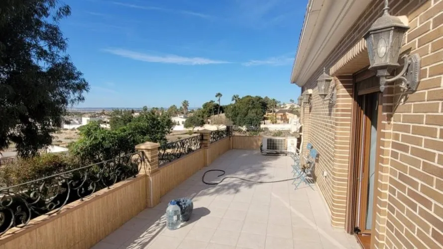 Villa de 5 chambres à Ciudad Quesada, Spain No. 30963 № 17