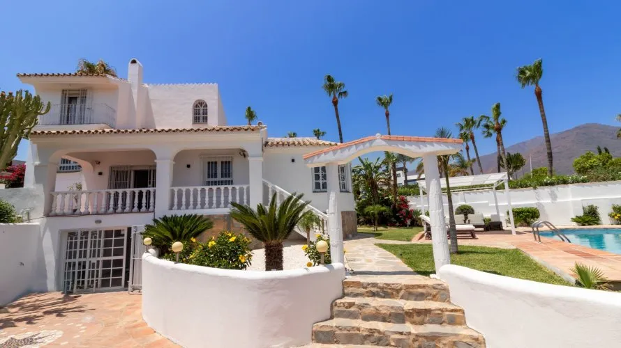 Villa de 5 chambres à Estepona, Spain No. 30516 № 14