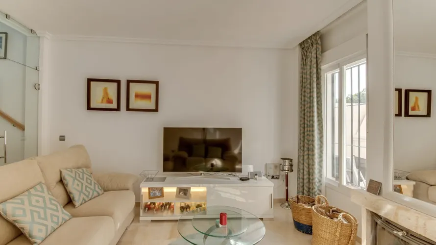 Townhouse de 3 chambres à Casares, Spain No. 31067 № 10