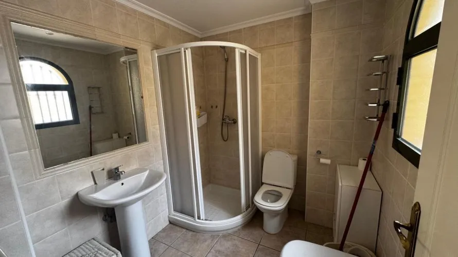 Villa de 223m² à Torrevieja, Spain No. 31176 № 11