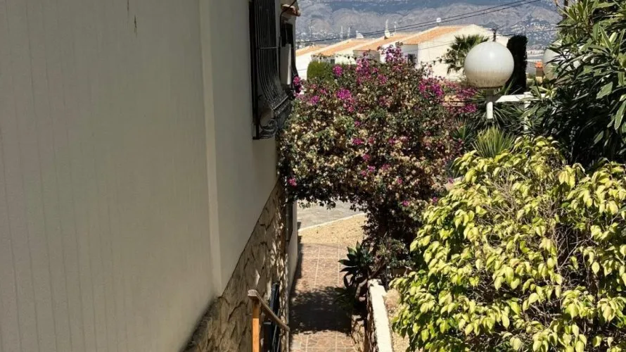 Villa de 4 chambres à Albir, Spain No. 30982 № 21