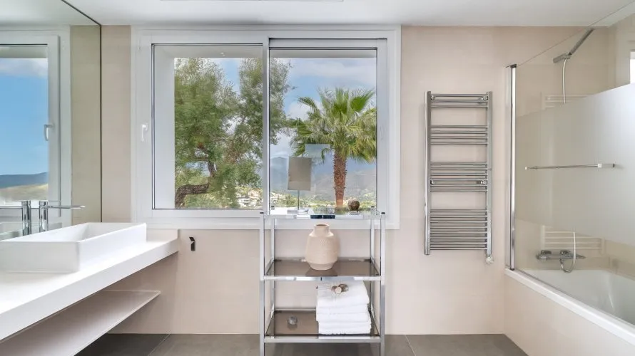 House de 5 chambres à Marbella, Spain No. 31132 № 1