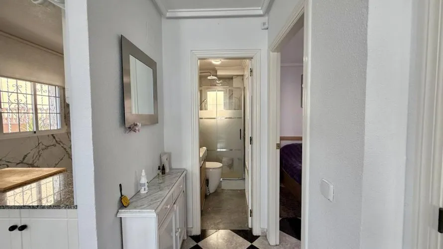 Villa de 4 chambres à Playa Flamenca II, Spain No. 31221 № 22