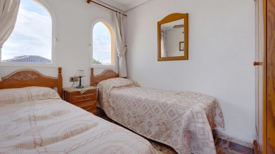 Villa de 3 chambres à Playa Flamenca II, Spain No. 31226 № 17