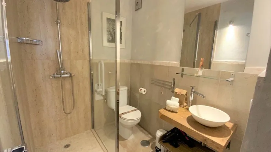 Villa de 5 chambres à Marbella, Spain No. 30647